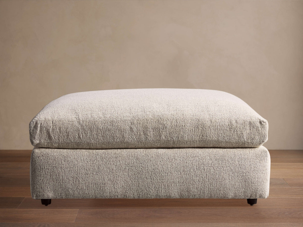 Kipton Square Ottoman – PLUSH LINEN pour atelier